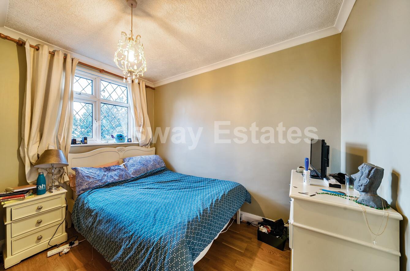Copthall Gardens, Mill Hill, NW7, London